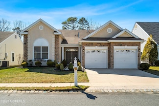 34 Medinah Ct, Jackson, NJ 08527