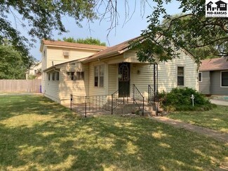 822 S Elm St, McPherson, KS 67460