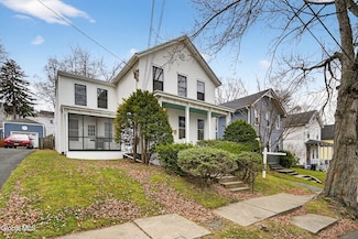 116 Maple Ave, Troy, NY 12180