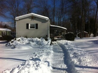 7 Nanatomqua Dr, Brookfield, MA 01506