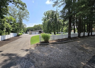 455 Miller Place Rd, Miller Place, NY 11764
