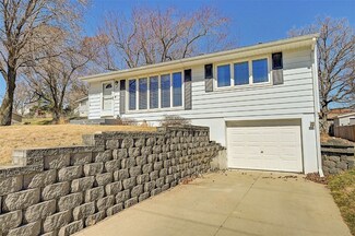 400 E Pine St, Anamosa, IA 52205