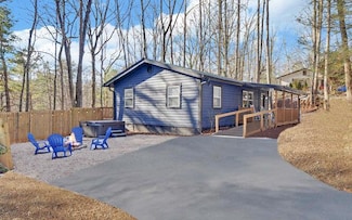 131 Mystic Ln, Blue Ridge, GA 30513