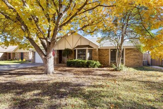 317 Bodart Ln, Fort Worth, TX 76108