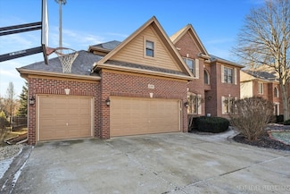 2197 Red Maple Ln, Aurora, IL 60502