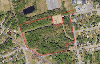 N Broad St, Clayton, NJ 08312