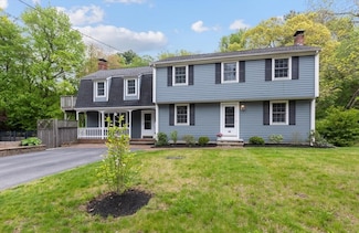 48 Knollwood Rd, Norwell, MA 02061