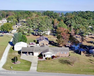16 Port Side Ln, Belhaven, NC 27810