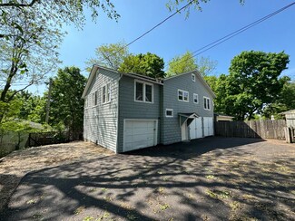 30 Crissey Ave Unit B, Geneva, IL 60134