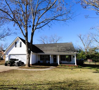 82 Keystone Ct, Dothan, AL 36305