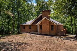 2914 Forestry Rd, Henryville, IN 47126