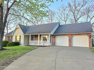 1907 Pilgrim Ct, Jefferson City, MO 65109