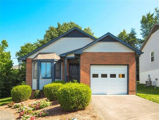913 Woodland Trace Ct, Winston Salem, NC 27104