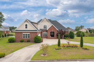 111 Rollingwood Dr, New Bern, NC 28562