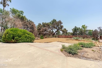 240 E Mendocino St, Altadena, CA 91001