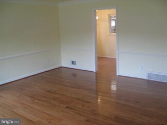 8113 New Riggs Rd, Hyattsville, MD 20783