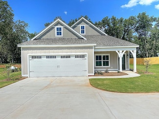 117 Chinaberry St, Pine Mountain, GA 31822