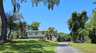 500 Forest Lake Dr, Altamonte Springs, FL 32714