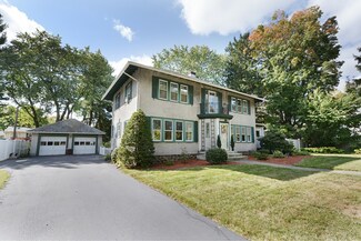 14 Melrose St, Worcester, MA 01605