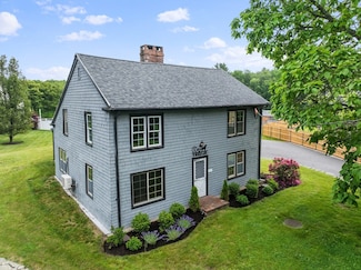 16 Morses Ln, Acushnet, MA 02743