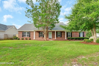 5200 Woods Edge Rd, Wilmington, NC 28409