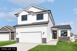 1410 Locust St, Waukee, IA 50263