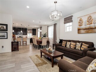 14834 Lilac Rd Unit 120, Los Angeles, CA 91402