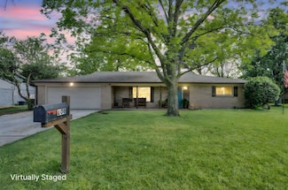 608 Timothy Dr, Burleson, TX 76028