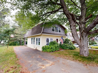 89 Pride Rd, Auburn, ME 04210