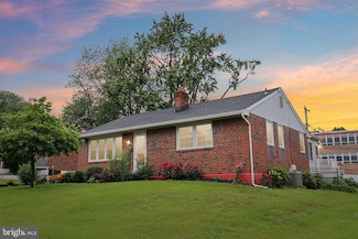 407 Pinecrest Rd, Norristown, PA 19403