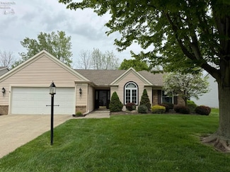 2113 Westwind Dr, Sandusky, OH 44870