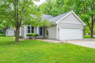 4774 Coachlight Dr, West Des Moines, IA 50265