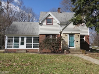 50 Harcourt Dr, Akron, OH 44313