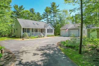 12 Hixon Hill Dr, Woolwich, ME 04579