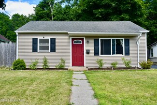 271 Summit Ave, Rensselaer, NY 12144