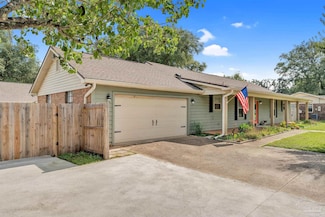 8364 Stanton Place, Pensacola, FL 32526