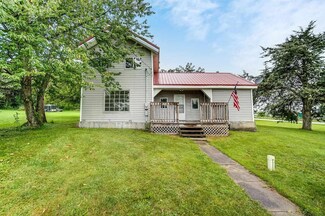 9625 W Turkey Creek Rd, Hudson, IN 46747