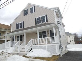 28B Richardson St Unit RIGHT, Wakefield, MA 01880