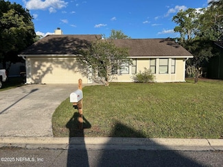 657 Radnor Ln, Jacksonville, FL 32221