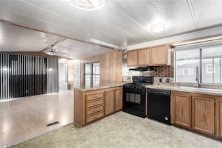 3471 Cape Cod Dr, Las Vegas, NV 89122