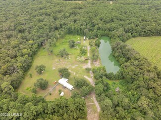 72 Bible Camp Rd, Saint Helena Island, SC 29920