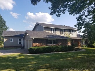 32306 E 660 Rd, Chouteau, OK 74337