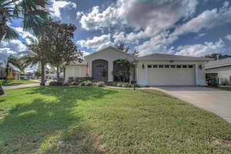 5000 Portsmouth St, Tavares, FL 32778