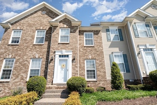 1045 Mckenna Dr, Thompsons Station, TN 37179