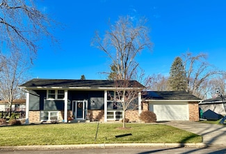 710 Cardinal Dr, Owatonna, MN 55060