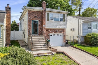 175 Frederick Ave, Floral Park, NY 11001
