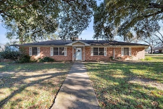 426 N Mount St, Fairfield, TX 75840