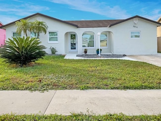 8816 SW 11th St, Boca Raton, FL 33433