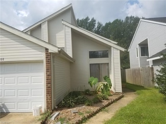 5388 Chatham Lake Dr, Virginia Beach, VA 23464