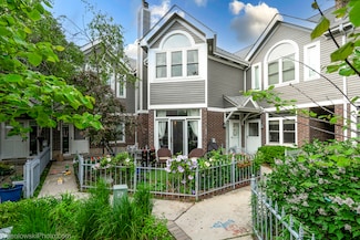 3315 N Racine Ave Unit 3315E, Chicago, IL 60657
